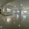 Plateau de bureaux au Point E thumb 3