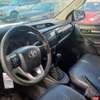 Location toyota hilux thumb 4