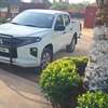 Mitsubishi l200 2020 thumb 2