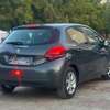Peugeot 208 thumb 6