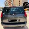 LOCATION DE VOITURE PEUGEOT 5008 thumb 7