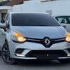 Renault clio thumb 0