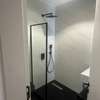 Appartement, une piscine à débordement, salle de sport thumb 11