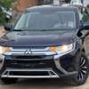 Mitsubishi outlander se thumb 2