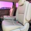Kia carnival 2017 thumb 9