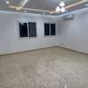 UNE VILLA WN DUPLEX thumb 3