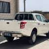 Mitsubishi l200 thumb 4