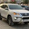 Toyota fortuner 2018 thumb 5