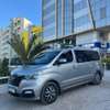 LOCATION HYUNDAI STAREX 9 PLACES AVEC CHAUFFEUR thumb 4