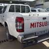 Mitsubishi L200 2024 thumb 5