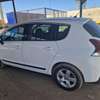 peugeot 3008 2016 thumb 1