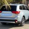 Mitsubishi Outlander 7 places thumb 3