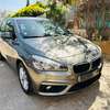 BMW series 2 thumb 3