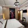 Belle et spacieuse chambre au Point E thumb 10