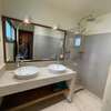 Villa contemporaine à louer Almadies thumb 5