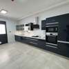 APPARTEMENT F5 - POINT E thumb 4