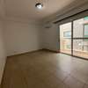 Appartement F4 à  louer au Point E thumb 8