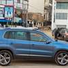 VOLKSWAGEN TIGUAN, 2017 thumb 3