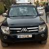 Mitsubishi pajero thumb 5