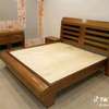Lit en bois massif double avec tiroirs de rangement thumb 4