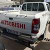 MITSUBISHI L 200  2024 thumb 6