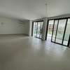 Appartement moderne neuf lumineux avec espaces paysagers thumb 4