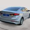 Hyundai Avante à saisir thumb 7
