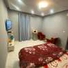 Chambre sdb avec spot lumineux meublee thumb 4