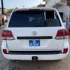 TOYOTA LAND CRUISER V8  8places thumb 8