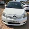 Toyota verso 7places diesel manuel thumb 0