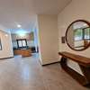Maison standing 4 chambres 5 salles de bain et wifi ngaparou thumb 13