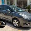 LOCATION DE VOITURE PEUGEOT 5008 thumb 6