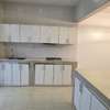 2 CHAMBRES A LOUER A NGOR thumb 5