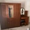 Armoire marron et blanc thumb 4