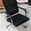 Chaise bureau ergonomique noire réglable avec roulettes thumb 3