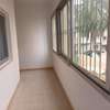 Immeuble R+2 de bureau  F47 aux Almadies thumb 7
