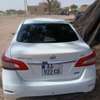 Nissan Sentra thumb 2