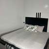 Grande Chambre Salle de Bain climatisee thumb 10