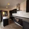 APPARTEMENT LUXUEUR thumb 9