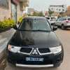 Mitsubishi pajero thumb 9