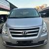 Hyundai Grand Starex 2017-2018 thumb 11