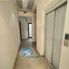 f3 de standing face BRT patte d'oie thumb 1