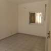 Villa R+1 de 4 chambres salon à NGOR thumb 10