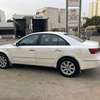 Hyundai sonata 2009 thumb 6