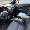 Mitsubishi outlander 2017 thumb 11