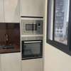 Appartement F4 neuf à louer au Point E thumb 3
