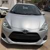 Toyota Prius hybride 2017 thumb 11