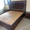 Lit double bois massif marron avec tables de chevet thumb 2