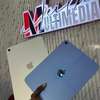 iPad 10th thumb 1
