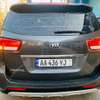 Kia carnival 2017 thumb 5